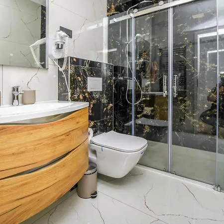 Golden Shine Villa